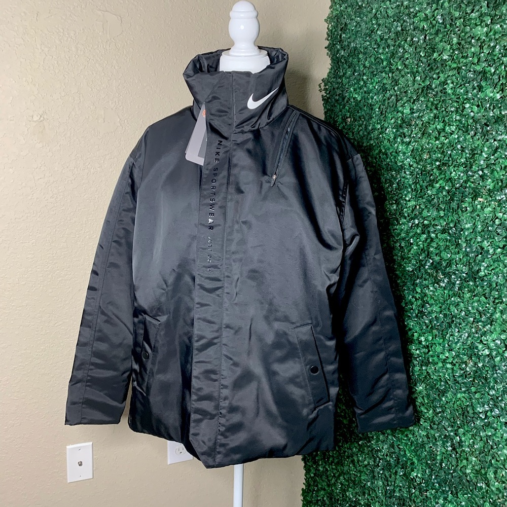 Wmns Nike Women's Sportswear Synthetic-Fill Jacket